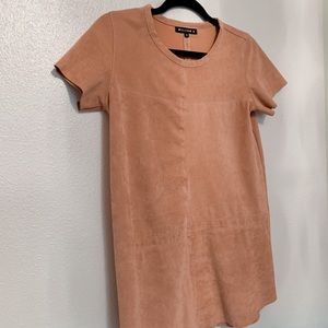 ‼️2 for 15‼️ Blush pink faux suede tunic NWT